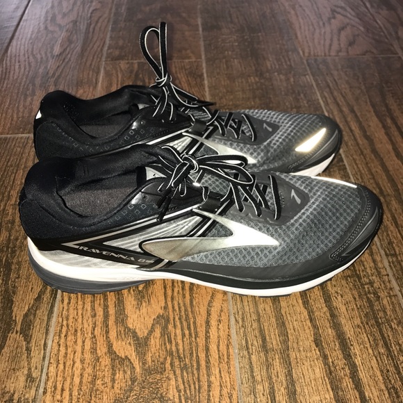 brooks ravenna 8 mens